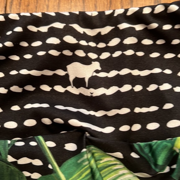 Gold Sheep Jungle Print Legging Crop Style Size M - Picture 7 of 8